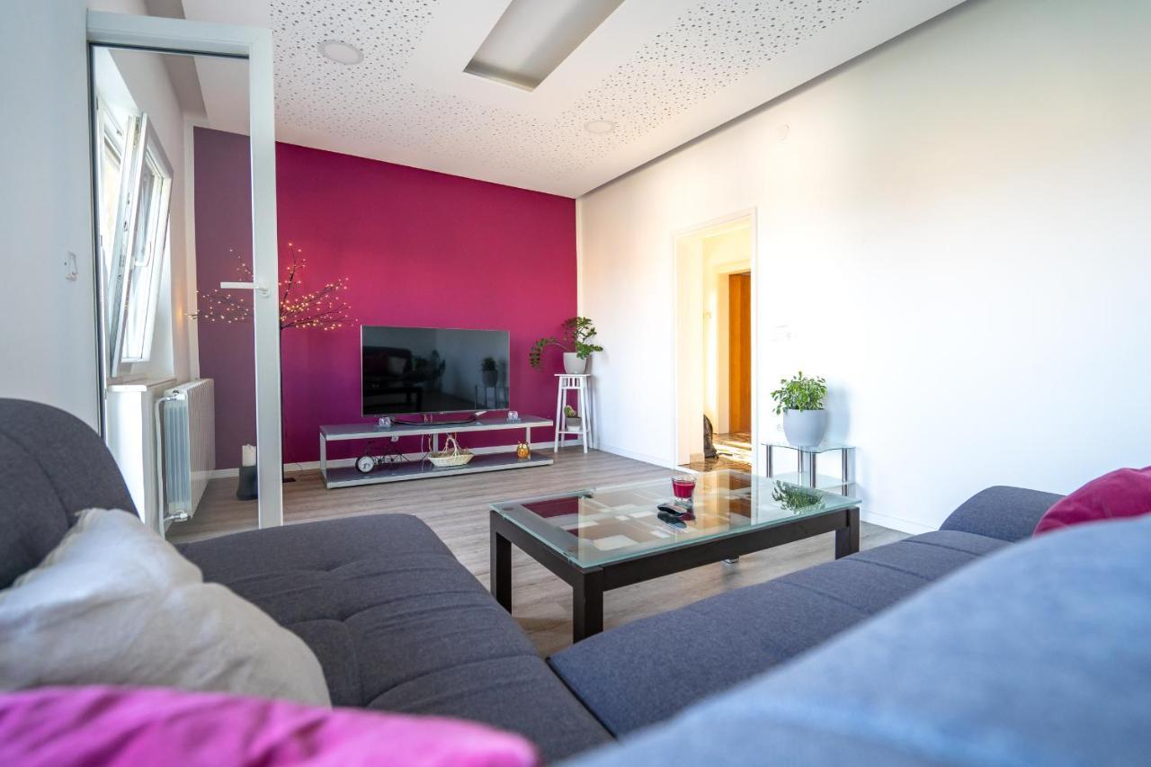 Apartma Ana *