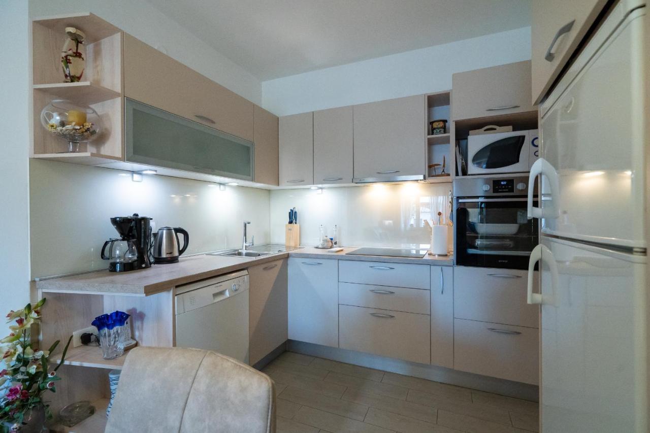 Apartma Ana *