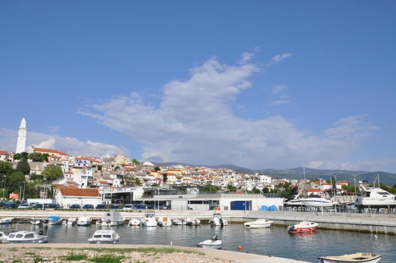 Apartma Ana
