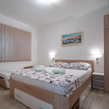 Apartman Ana Novi Vinodolski Exterior photo